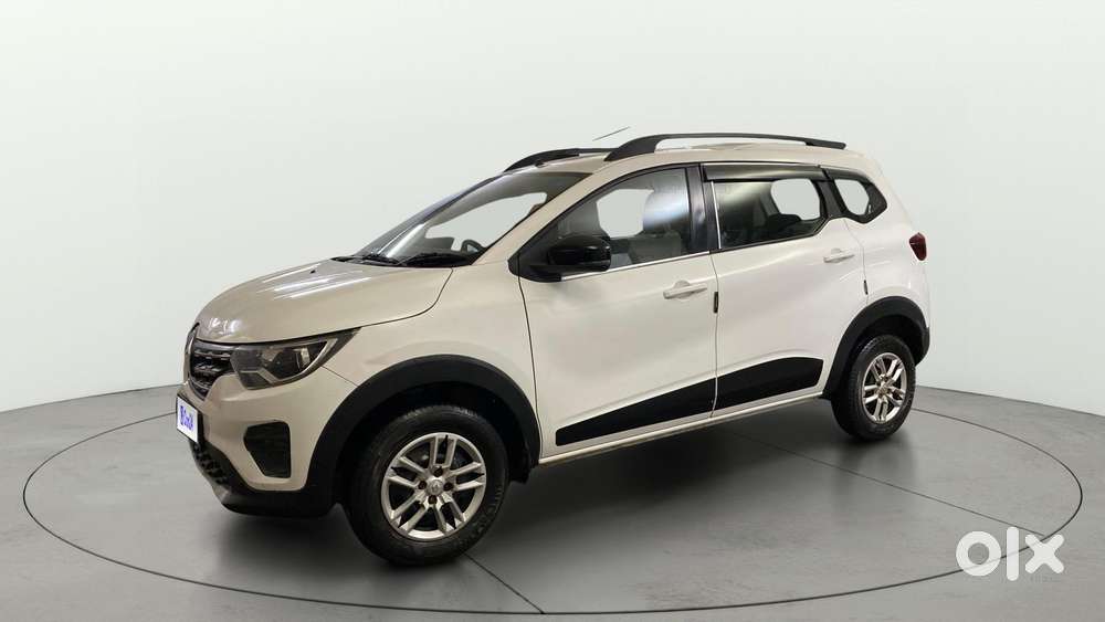 Renault Triber Rxt, 2023, Petrol