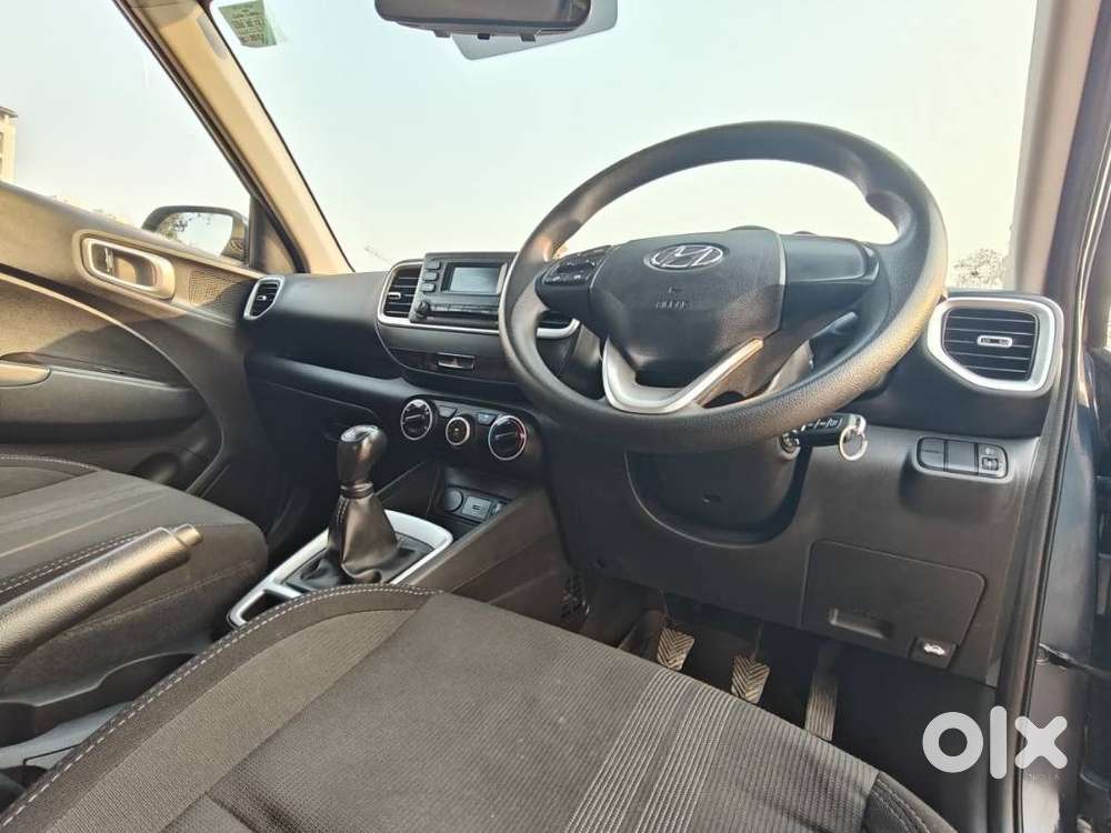 Hyundai Venue S Turbo, 2019, Petrol