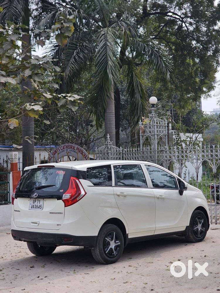 Mahindra Marazzo M6, 2019, Diesel