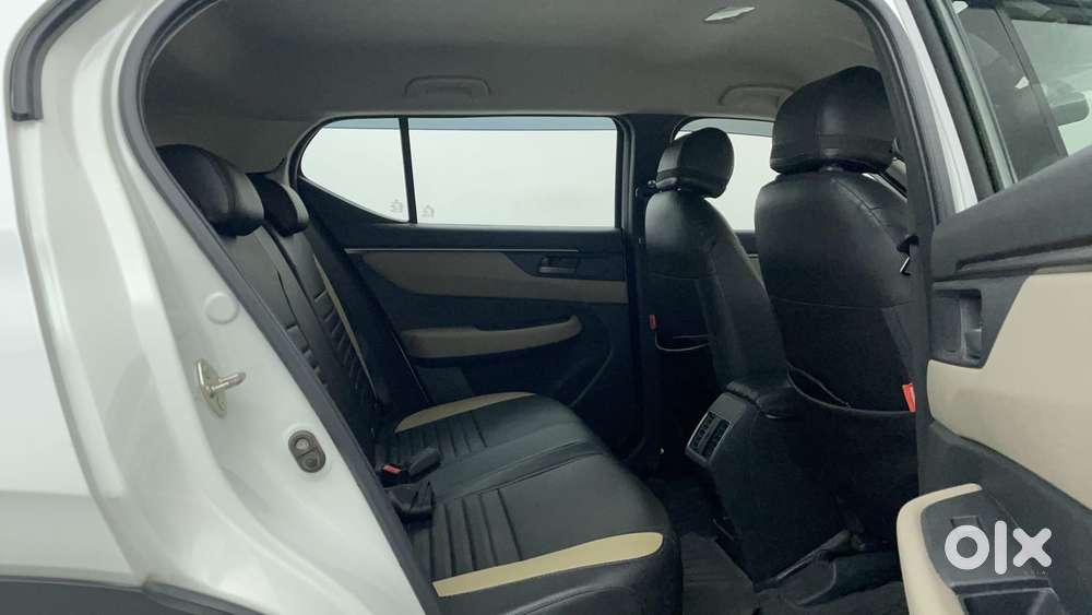 Honda Elevate V Mt, 2023, Petrol