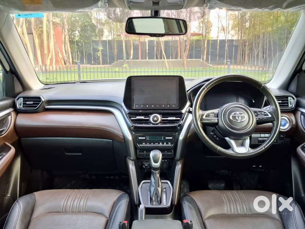 Toyota Urban Cruiser Hyryder 1.5 V Hybrid, 2022, Petrol