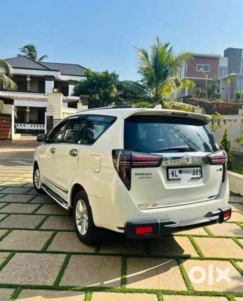 Toyota Innova Crysta 2017 V Orginal Kerala