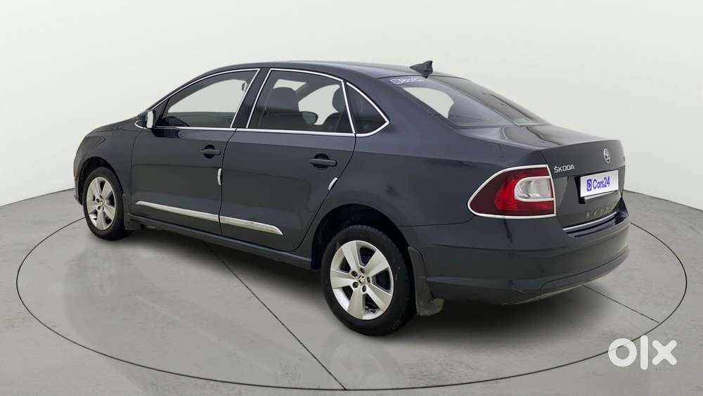 Skoda Rapid 1.0 Ambition Tsi At, 2021, Petrol