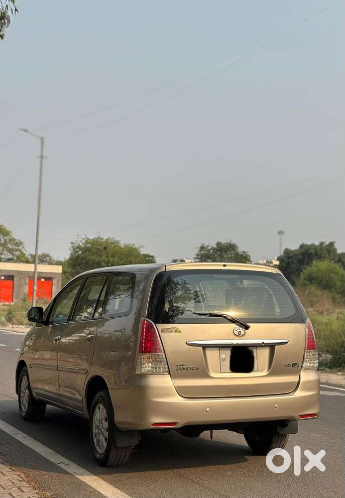 Toyota Innova 2.5 V 7 Str, 2012, Diesel