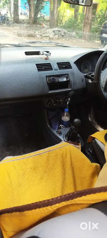 Swift Maruti Vxi 2010 Km Driven