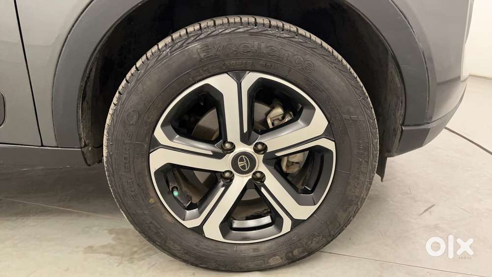 Tata Nexon 1.2 Revotron Xza Plus, 2022, Petrol
