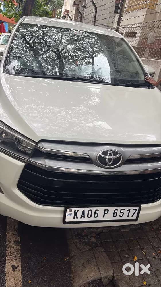 Toyota Innova Crysta 2.4 V 7 Str, 2017, Diesel