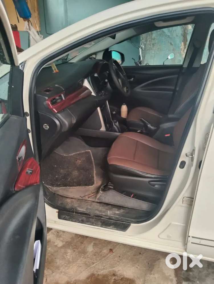 Toyota Innova Crysta 2017 Diesel 130515 Km Driven