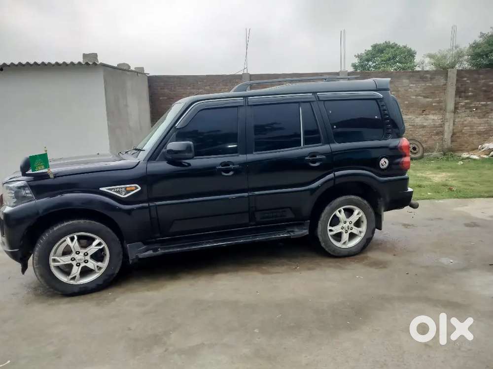 Mahindra Scorpio Classic 2015 Diesel 135000 Km Driven