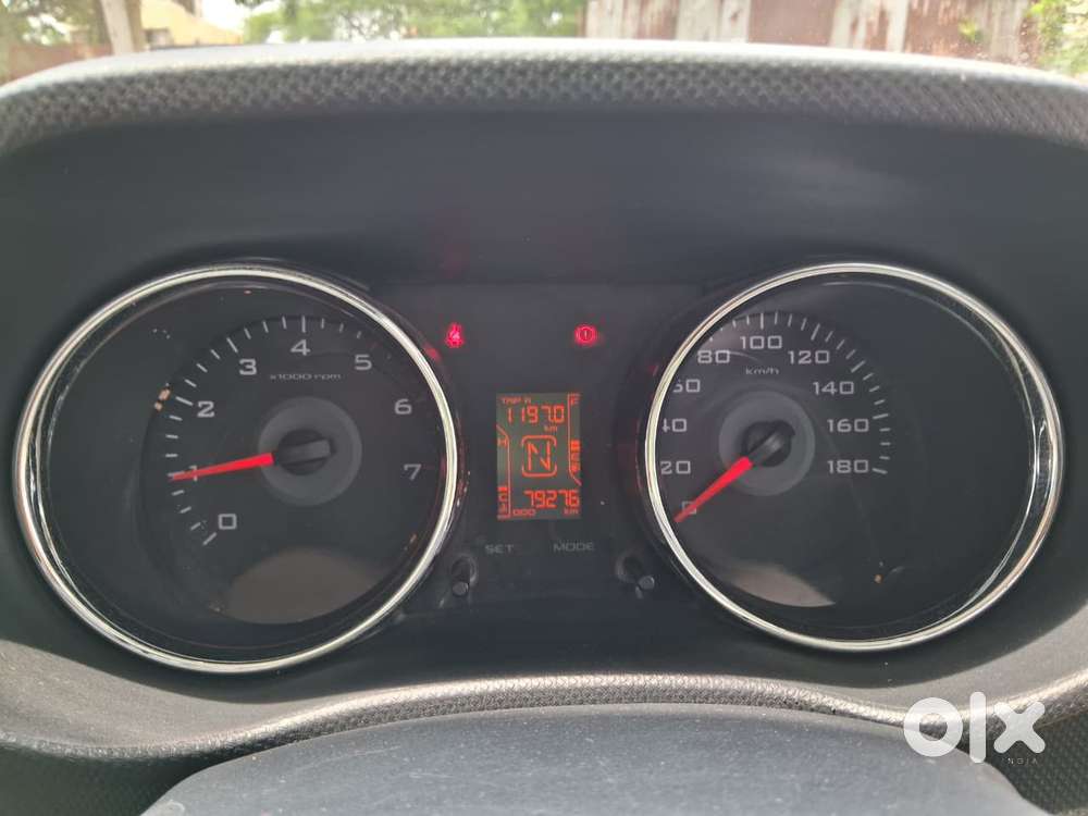 Mahindra Tuv 300 Mhawk100 T8, 2015, Diesel