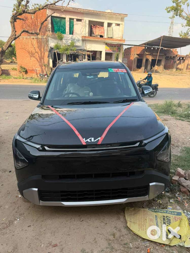 Kia Carens Clavis 2026 Petrol 11000 Km Driven