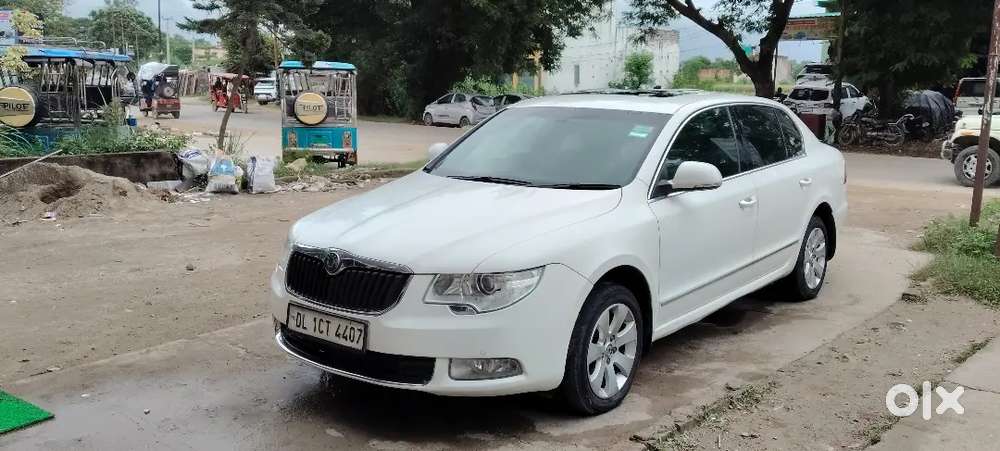 Skoda Superb 2012 Automatic