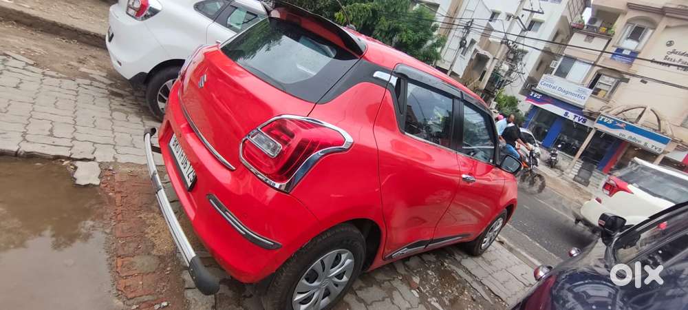 Maruti Suzuki Swift Vxi + Manual, 2021, Petrol