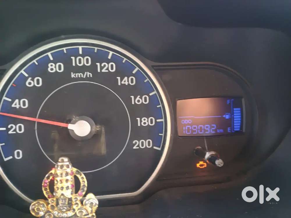 Hyundai I10 2011 Petrol And Lpg Bill 105000 Km Driven