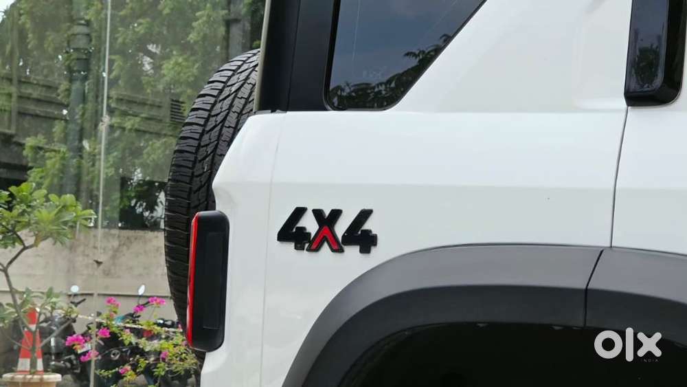 Mahindra Thar Roxx Ax7 L Diesel At 4wd, 2025, Diesel