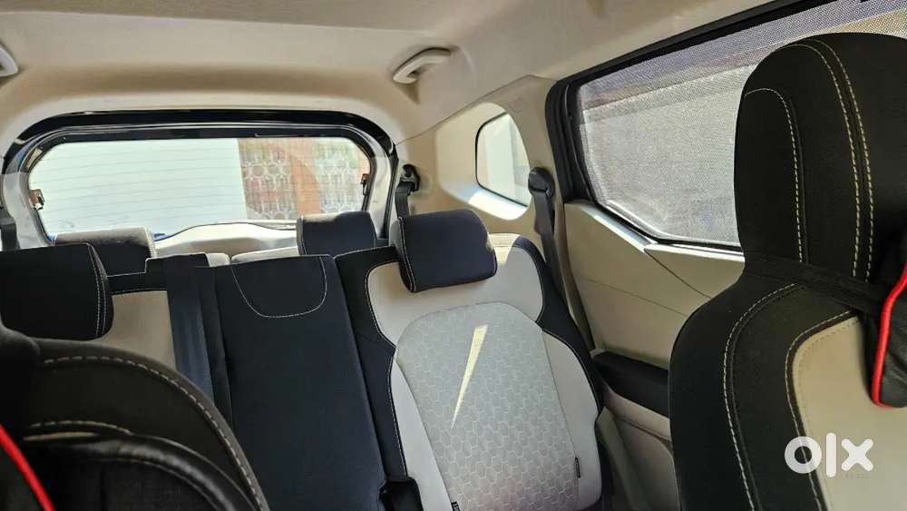 New  Model Dual Tone Fully Automatic Ventilated Seats Accesll