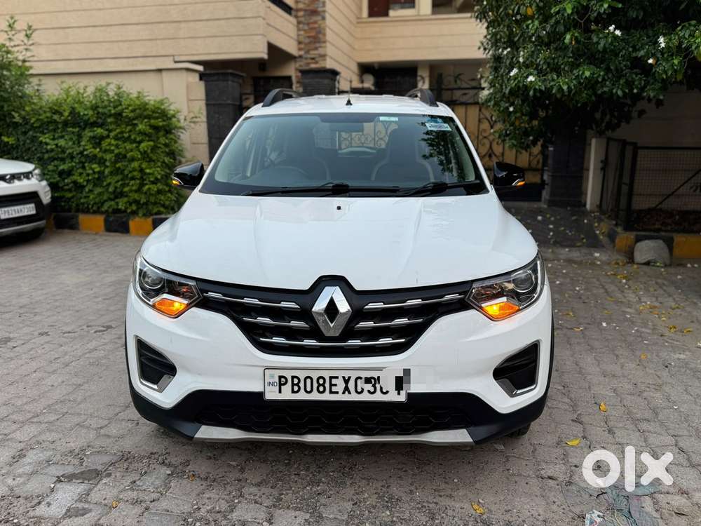 Renault Triber Rxz, 2022, Petrol