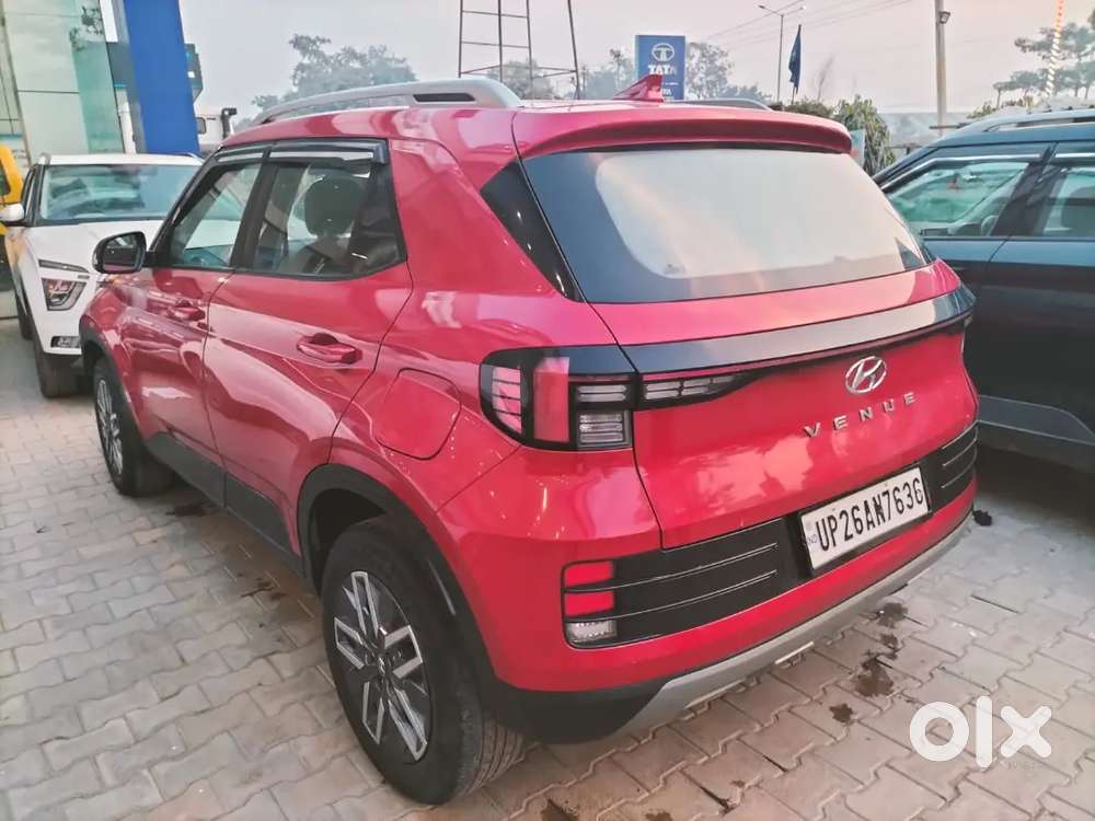 Hyundai Venue 2022 Diesel 62000 Km Driven
