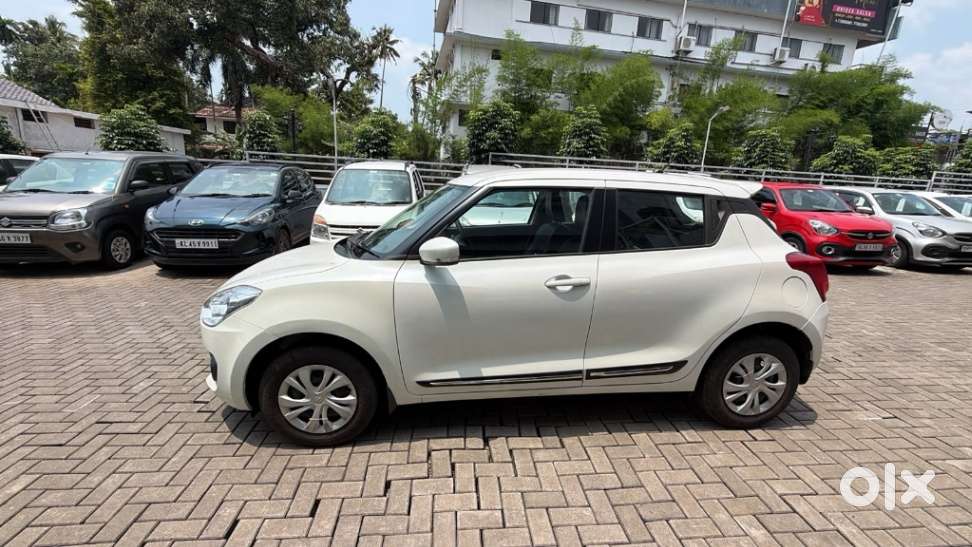 Maruti Suzuki Swift Amt Vxi, 2022, Petrol