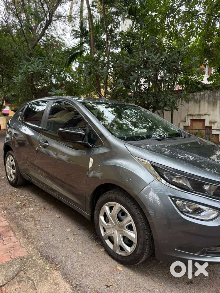 Tata Altroz Petrol Manual 2022