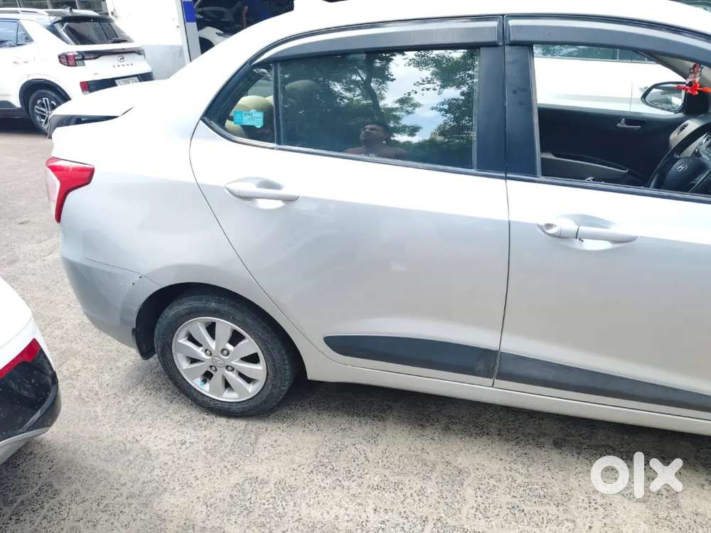 Hyundai Xcent Petrol 2015