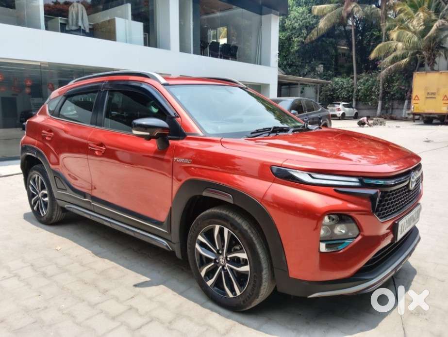 Toyota Urban Cruiser Taisor V 1.0 Petrol Mt, 2024