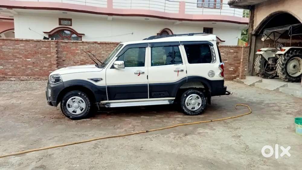 मुझे न्यू कार लेनी है