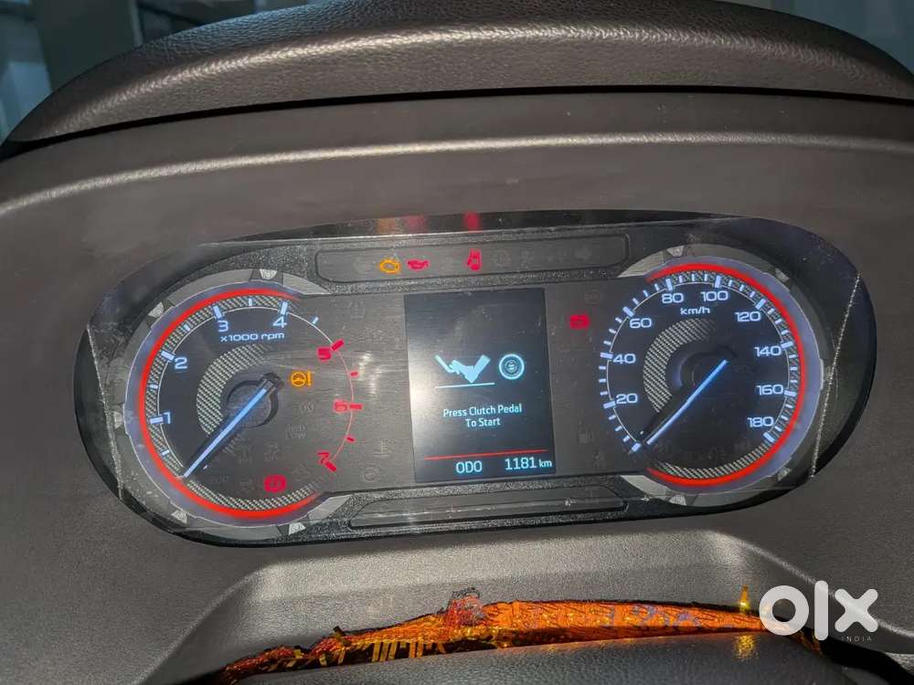 Mahindra Thar Roxx 2025 Diesel 1180 Km Driven