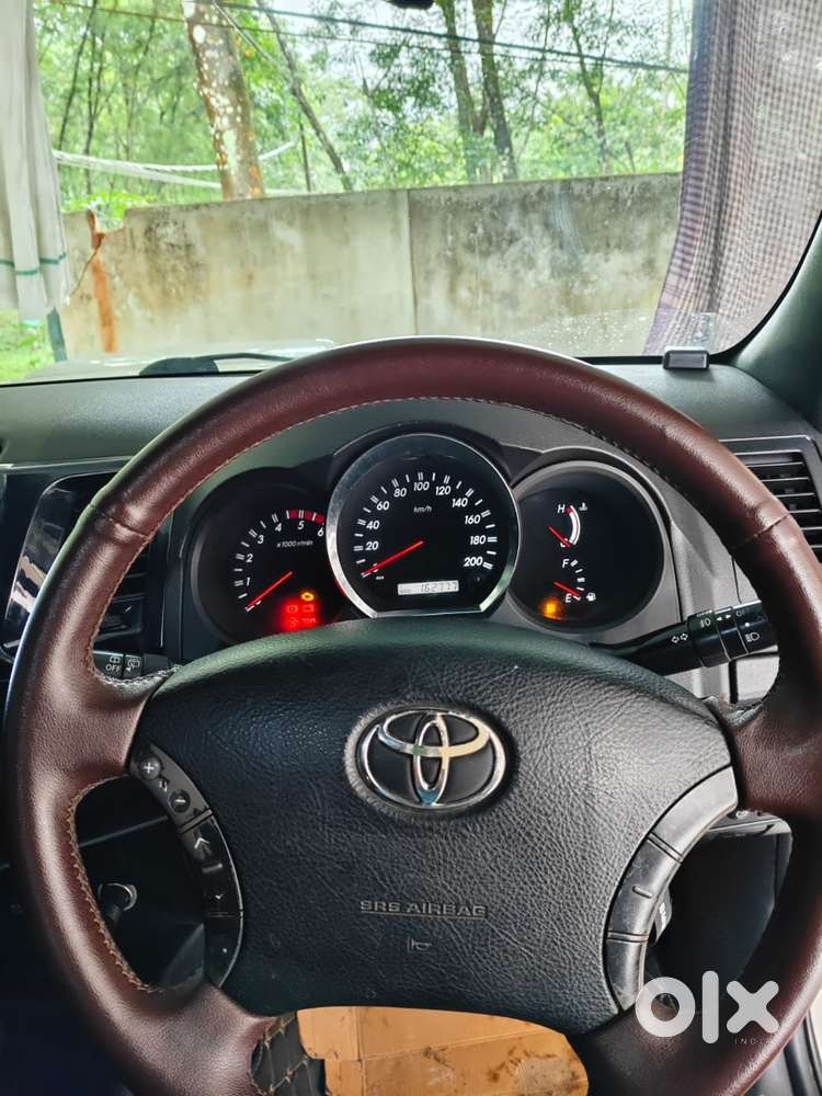 Toyota Fortuner Diesel 2011
