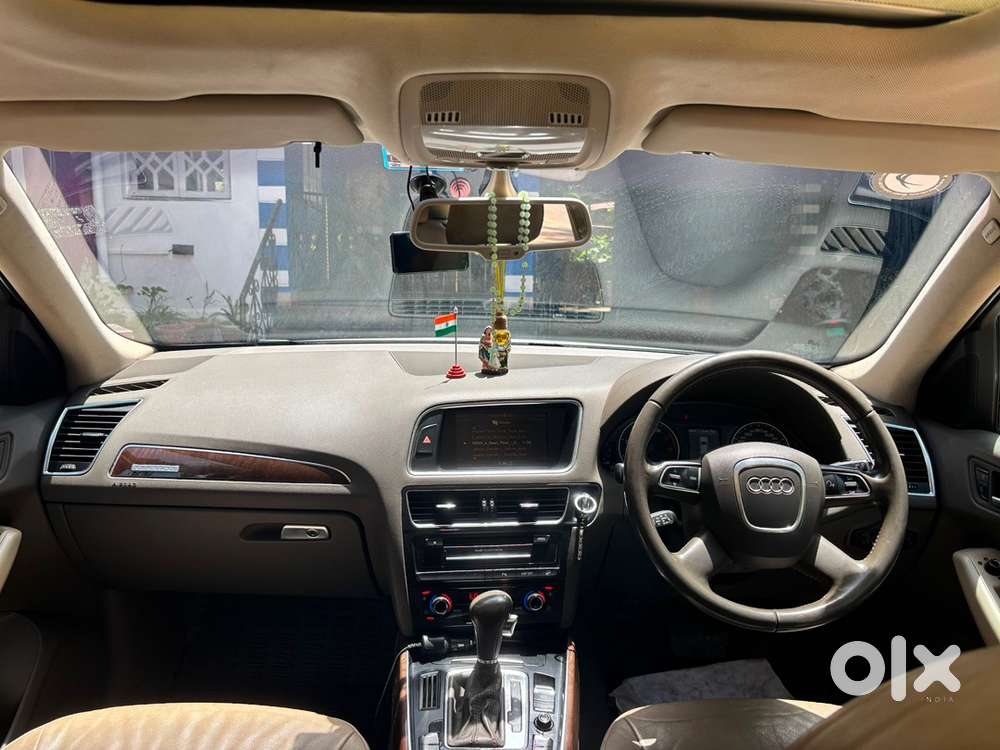 Audi Q5 Petrol 2010