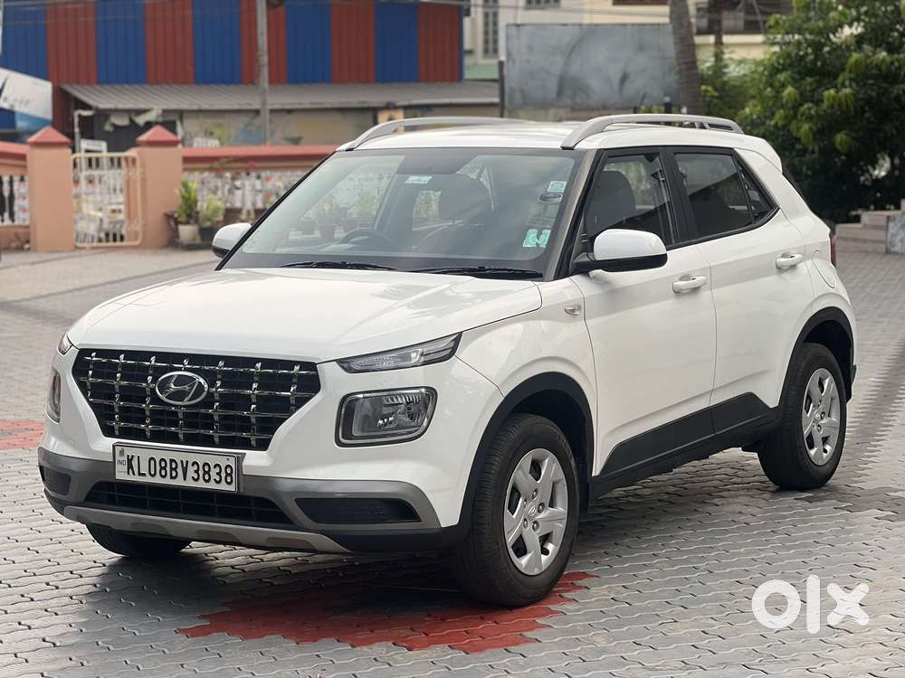 Hyundai Venue S Turbo Dct, 2020, Petrol