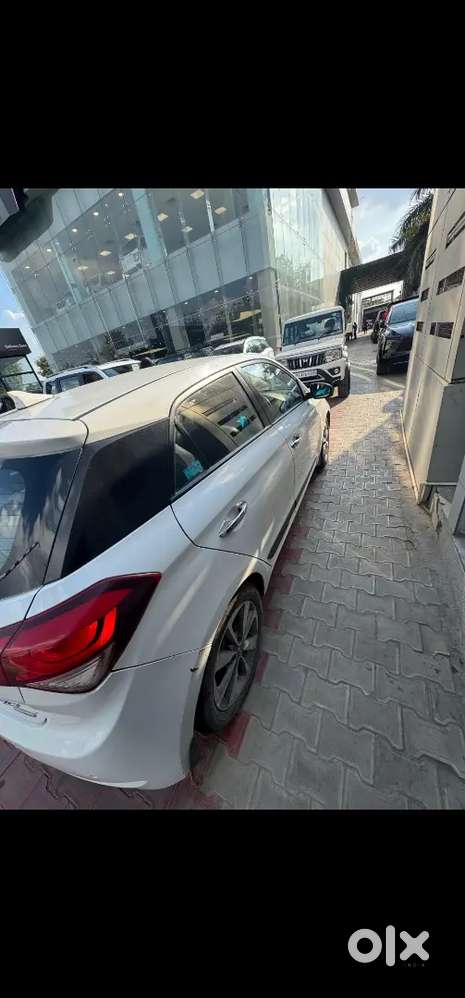 Hyundai New I20 2015 Petrol 105000 Km Driven