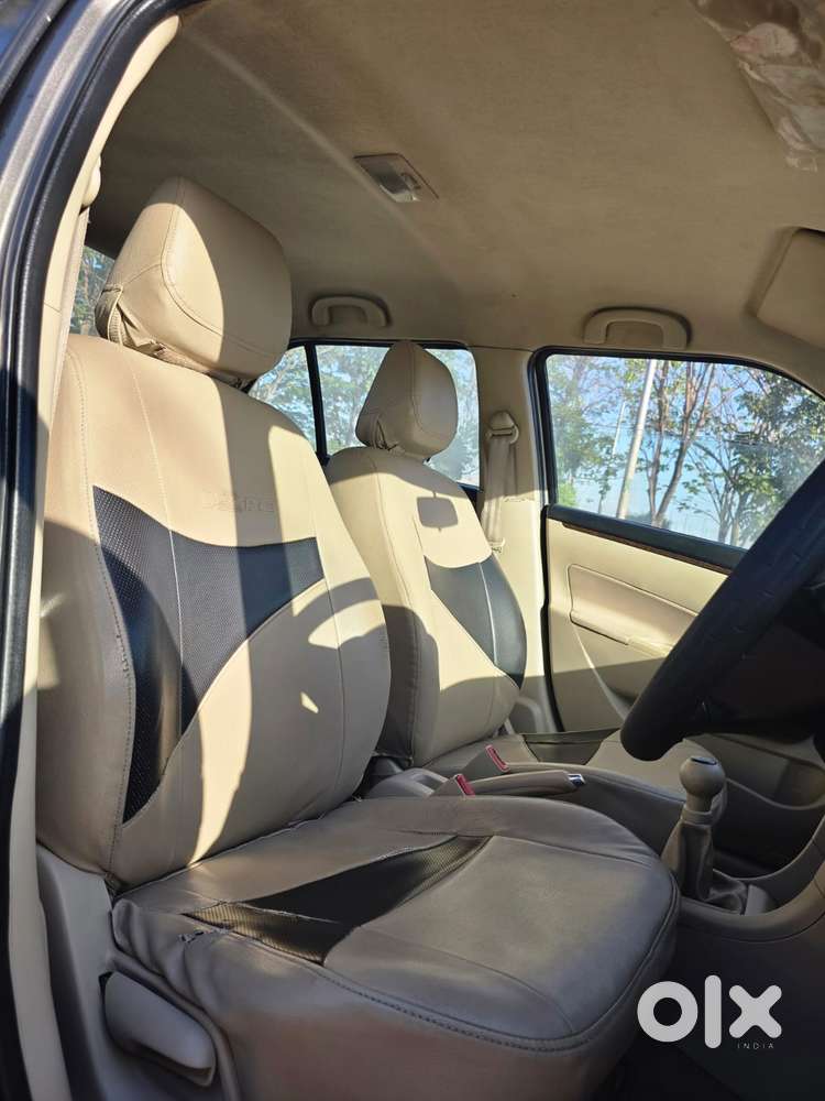 Maruti Suzuki Swift Dzire, 2015, Petrol