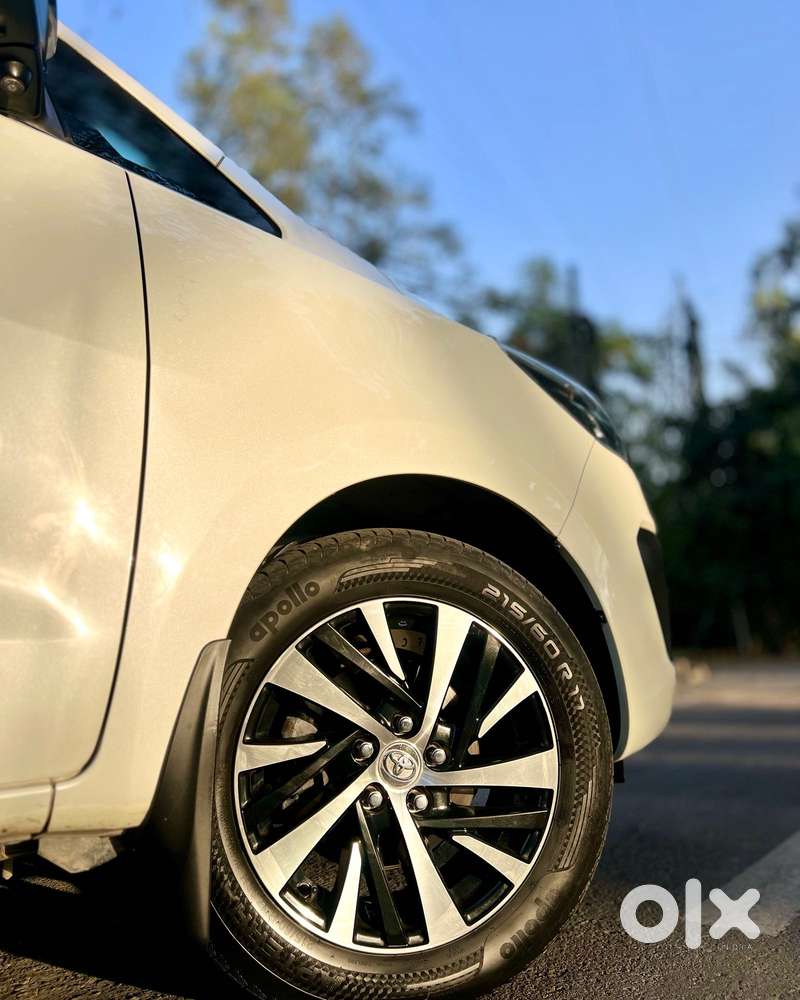 Toyota Innova Crysta [2020-ongoing] 2.4 Zx At 7 Str, 2022, Diesel