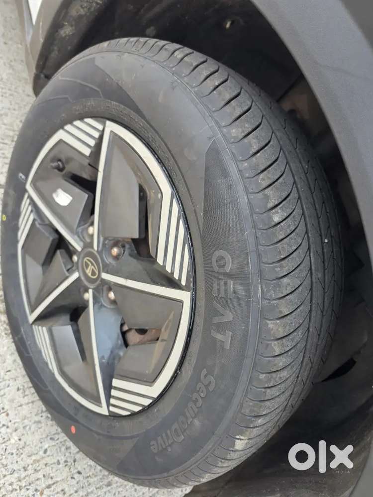 @t Bokaro Nexon Creative Plus Dt 2024 Diesel , Sunroof, Top Model