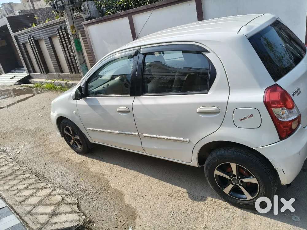 Toyota Etios Liva 2015