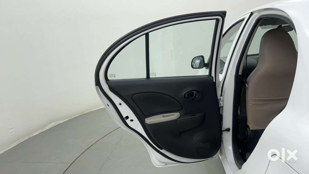 Nissan Micra Active Xv, 2015, Petrol