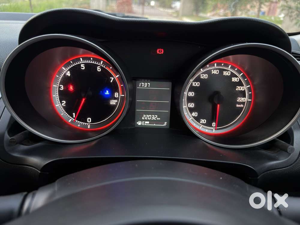 Maruti Suzuki Swift Vxi Iss Petrol, 2024, Petrol