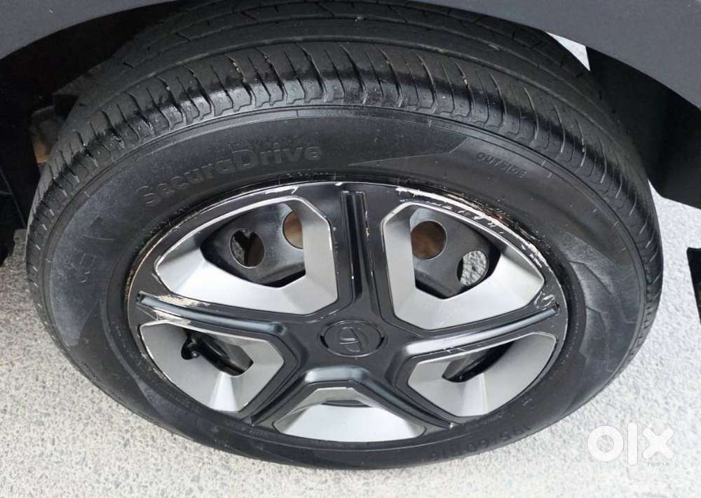 Tata Nexon 1.2 Revotron Xm, 2018, Petrol