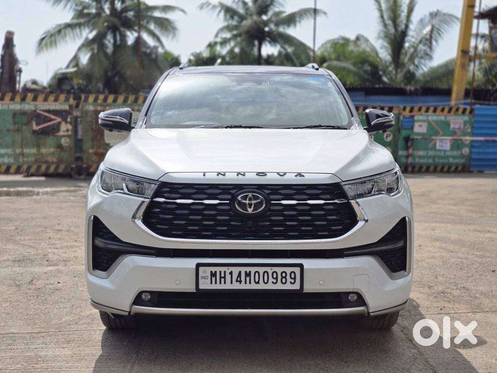 Toyota Innova Hycross 2.0 Zx (o) Hybrid 7 Str, 2025, Petrol