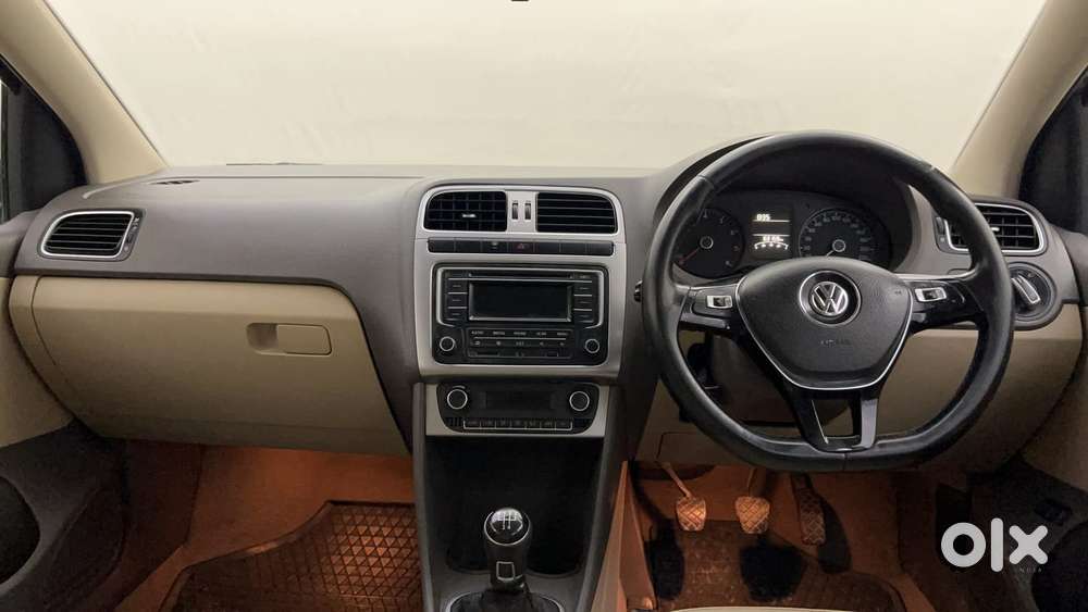Volkswagen Vento 2010-2013 Petrol Highline, 2015, Petrol