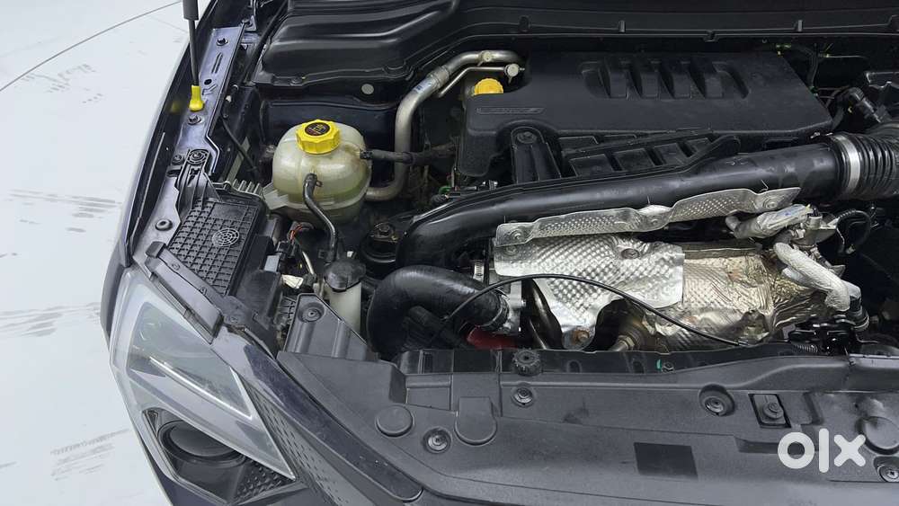 Mahindra Xuv 3xo Ax5 Ds Mt, 2024, Diesel