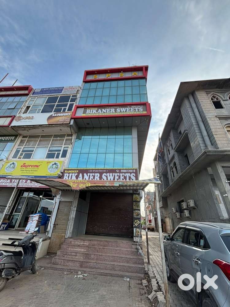 Full building for rent