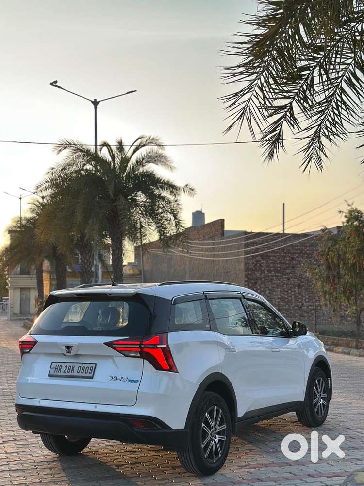 Mahindra Xuv700 2.2 Mx Diesel Mt 5 Str, 2022, Diesel