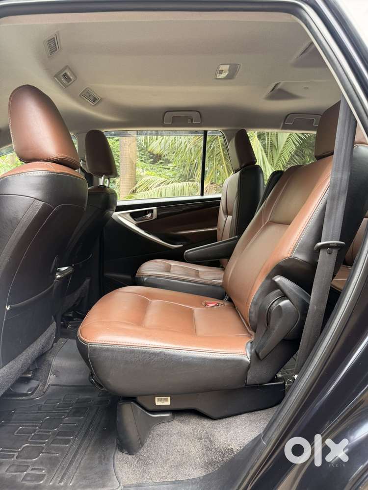 Toyota Innova Crysta 2.8 Gx At 7 Str, 2022, Diesel