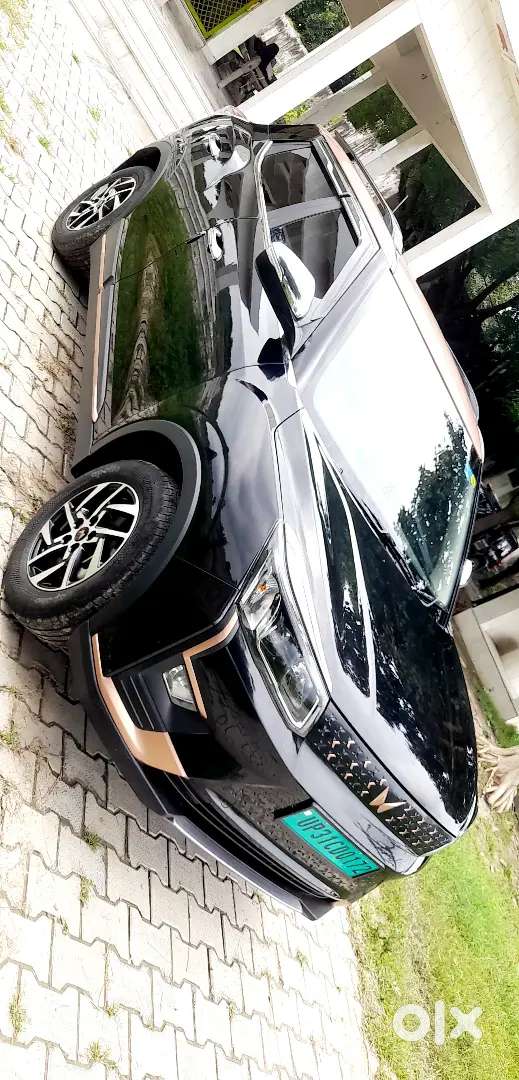 Mahindra XUV 400 EV EL DT