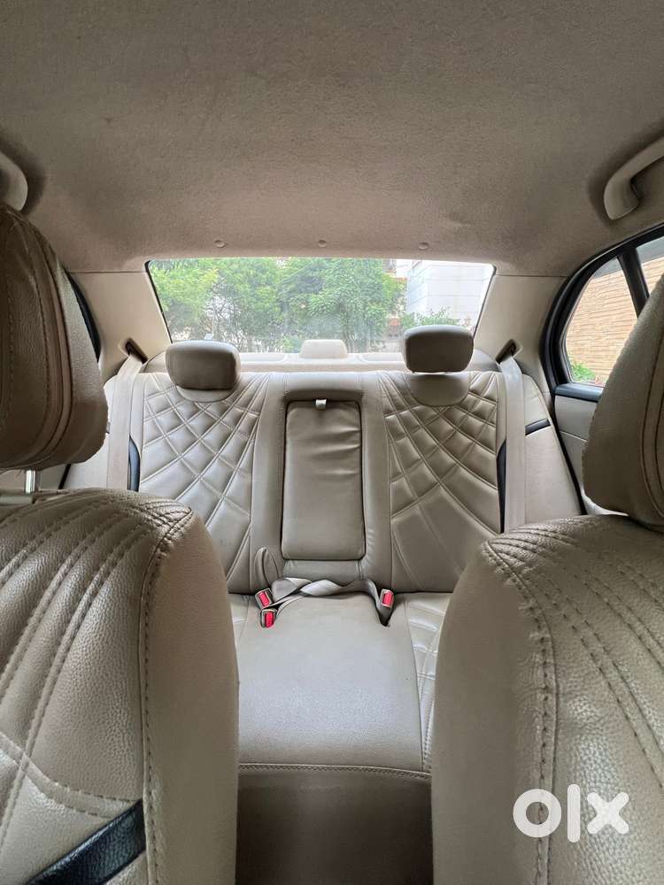 Maruti Suzuki Swift Dzire Vxi Optional, 2016, Petrol