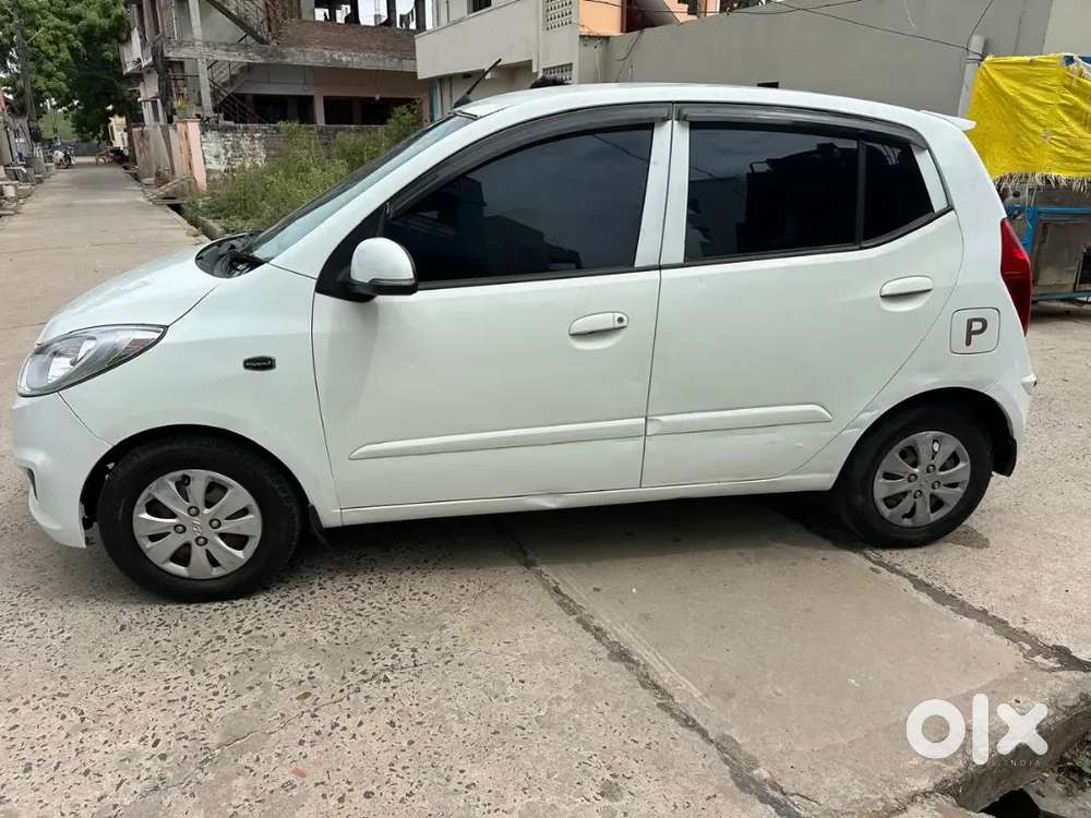 Hyundai I10 1.2 Sportz 2013