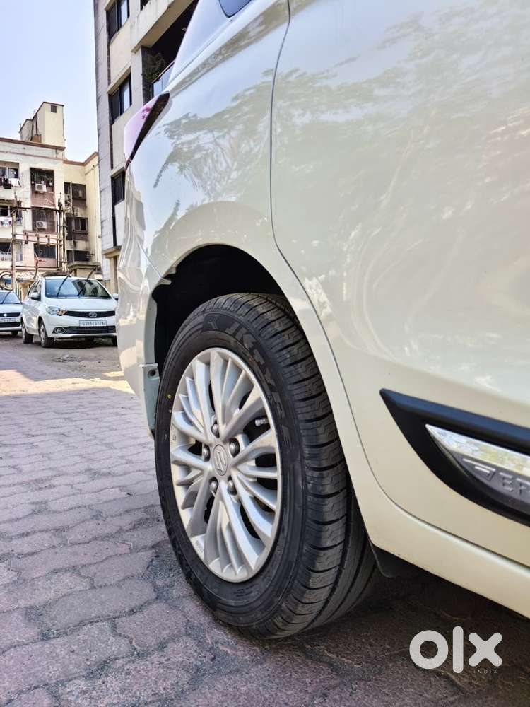 Maruti Suzuki Ertiga Zxi Shvs, 2021, Petrol