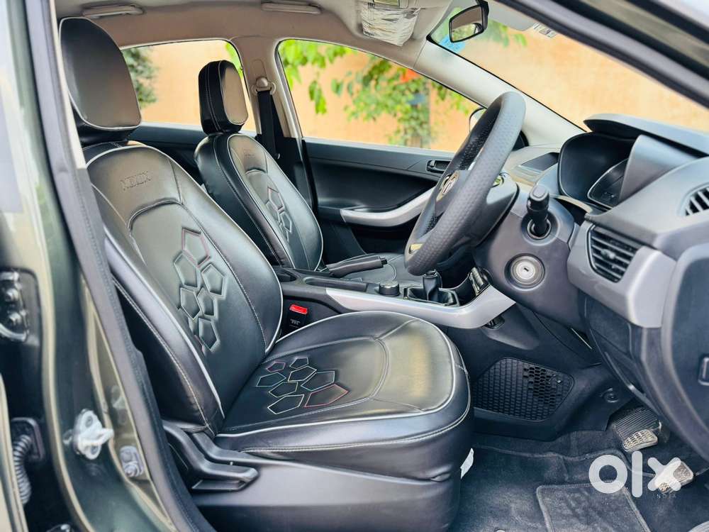 Tata Nexon, 2022, Petrol